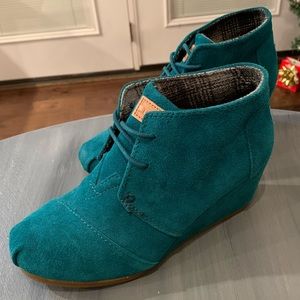 Toms Wedge Booties